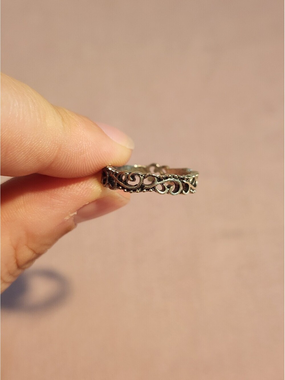 Vintage Style Silver Tone Scrollwork Band Ring
